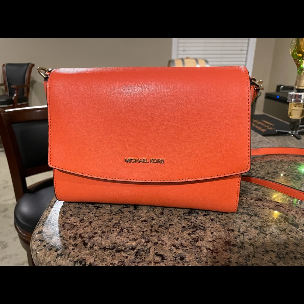 Micheal Kors Small Orange Crossbody